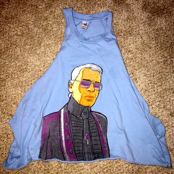 Tops - Karl Lagerfeld crop top